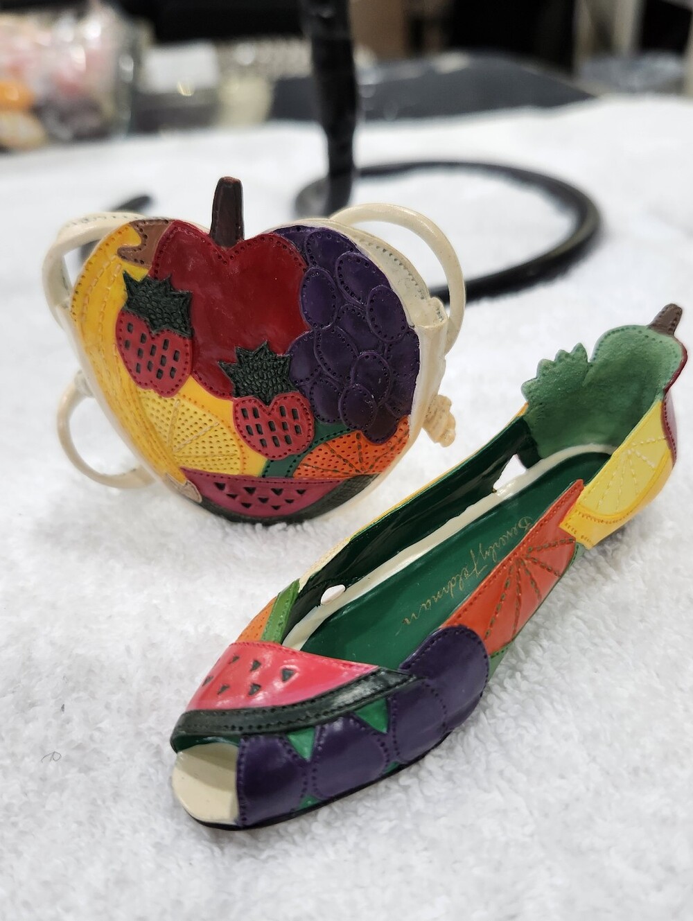 Vintage 2000 Just the Right Shoe "Fruity" Figurine Set